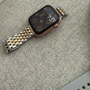 Apple Watch Series 5 (44mm) Rose gold Aluminum + 4 Bands | Original Box